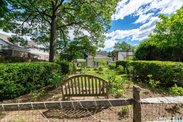 62 Bellmere Avenue, Stamford, CT 06906