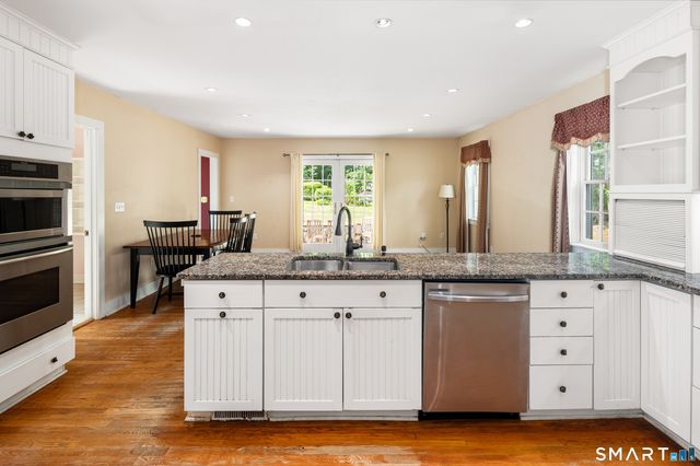 62 Bellmere Avenue, Stamford, CT 06906