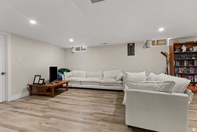 985 1ST ST, Ogden, UT 84404