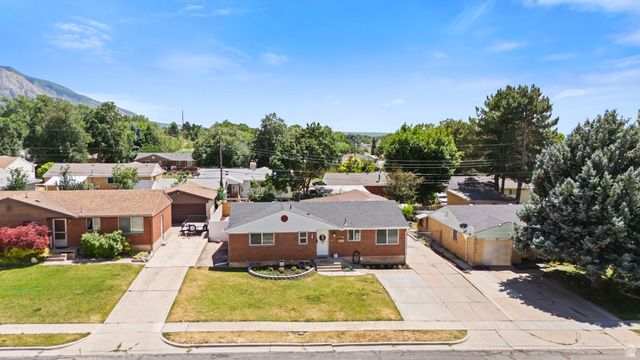 985 1ST ST, Ogden, UT 84404
