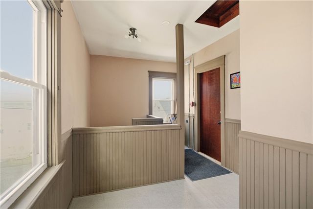 984 York Avenue 2L, Pawtucket, RI 02861
