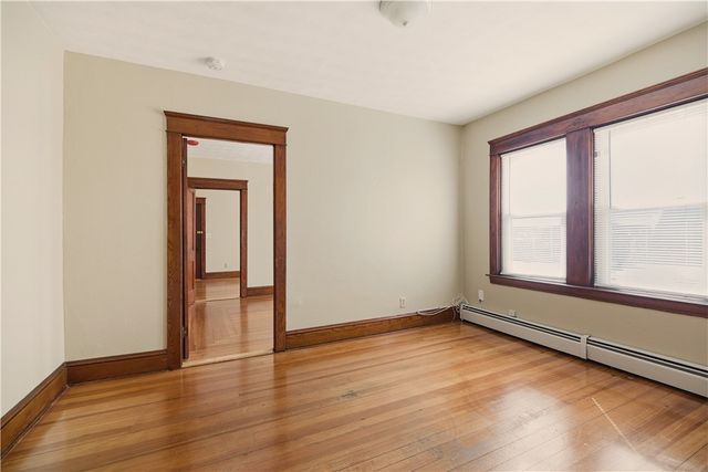 984 York Avenue 2L, Pawtucket, RI 02861