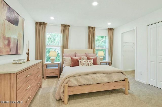 602 Sandy Hollow Drive, Jacksonville, NC 28540