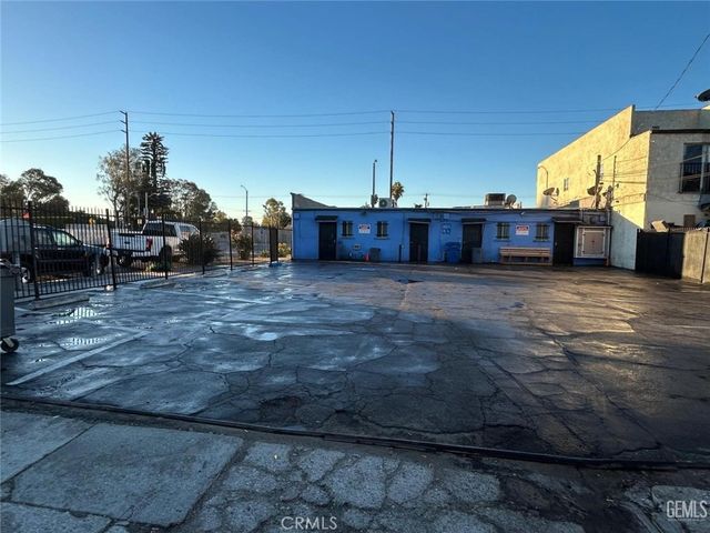 1303 W Willow, Long Beach, CA 90810
