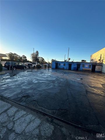 1303 W Willow, Long Beach, CA 90810