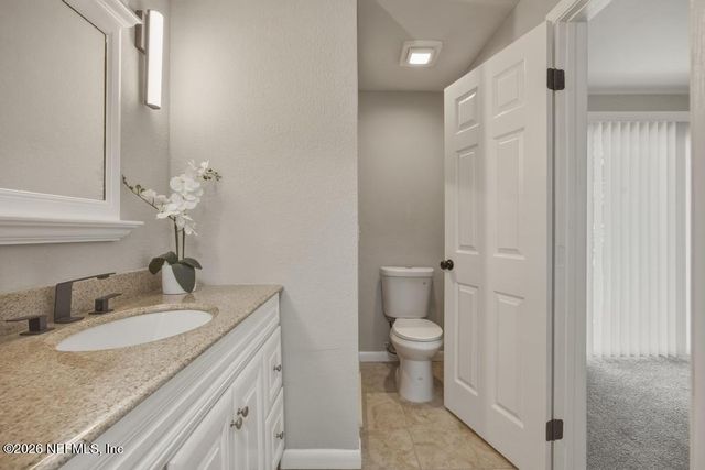 6633 KINLOCK Drive W, Jacksonville, FL 32219