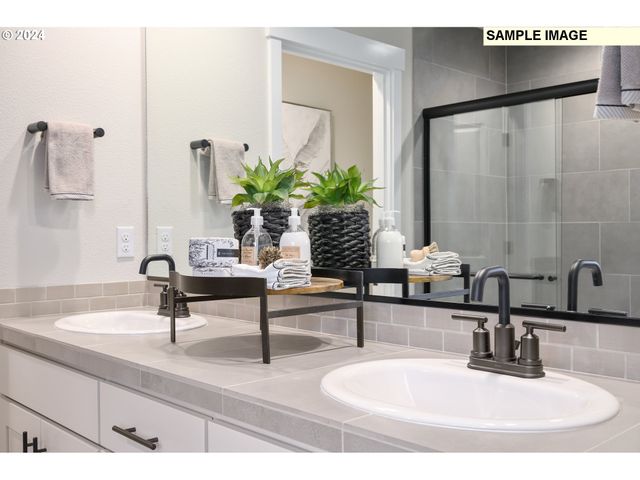 17318 Sw ATFALATI Ln Sw, Sherwood, OR 97140