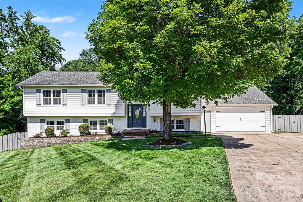 107 Condover Place, Charlotte, NC 28270