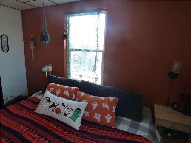 3420 Middletown Rd, Chartiers City, PA 15204