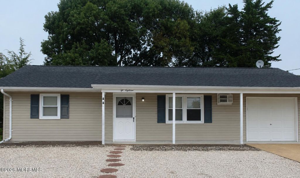 218 Conifer Drive, Forked River, NJ 08731
