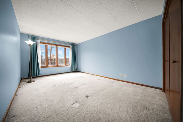 1389 Perry Street 203, Des Plaines, IL 60016