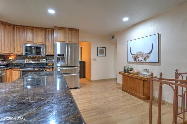 3050 W Calle De Dalias, Tucson, AZ 85745