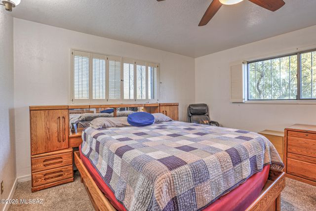 3050 W Calle De Dalias, Tucson, AZ 85745