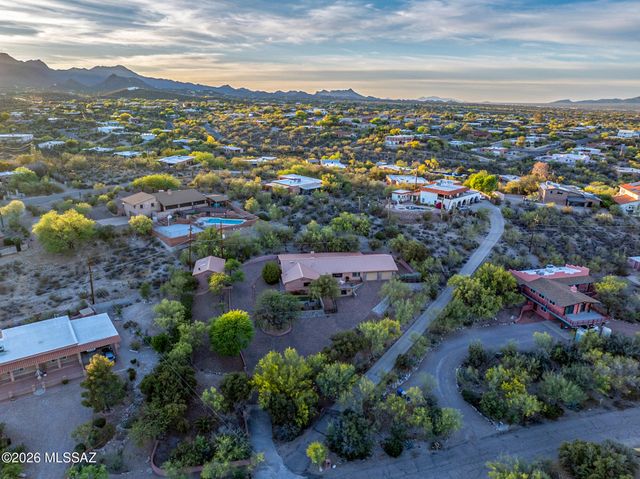 3050 W Calle De Dalias, Tucson, AZ 85745