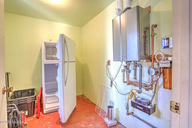 3050 W Calle De Dalias, Tucson, AZ 85745