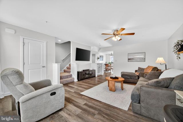 71 CARNES WAY, Martinsburg, WV 25403