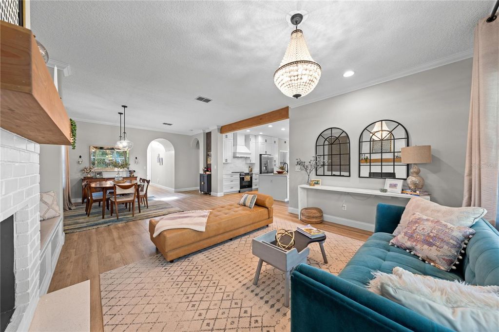 Image 18 of property listing at 14967 HAWKSMOOR RUN CIRCLE, Orlando, FL 32828