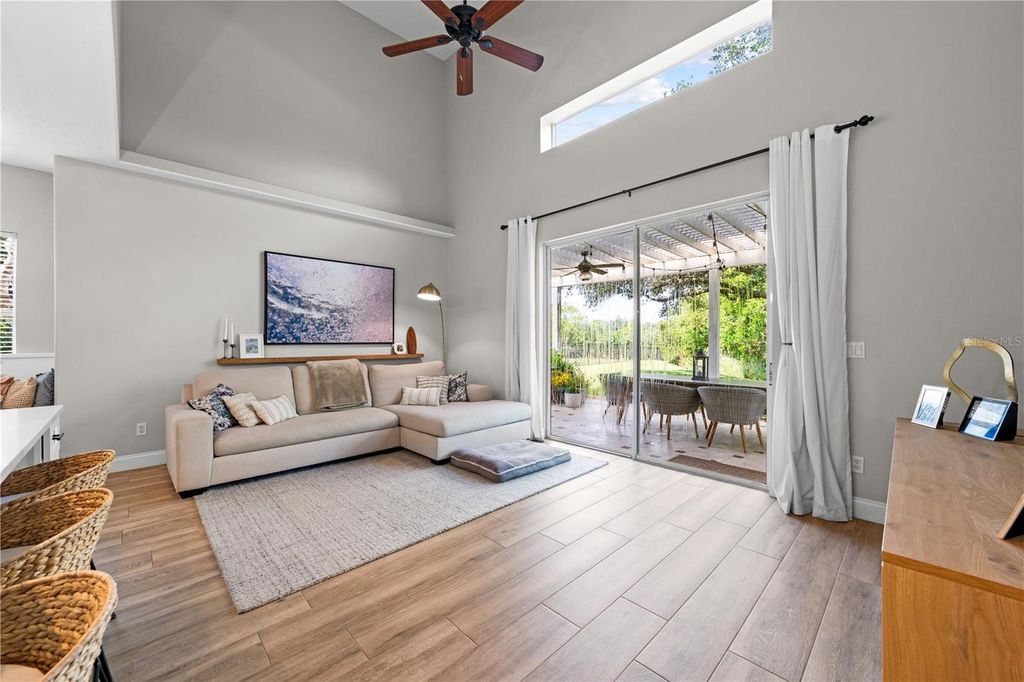 Image 29 of property listing at 14967 HAWKSMOOR RUN CIRCLE, Orlando, FL 32828