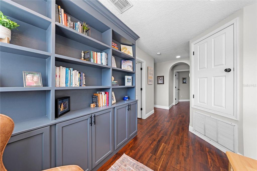 Image 37 of property listing at 14967 HAWKSMOOR RUN CIRCLE, Orlando, FL 32828