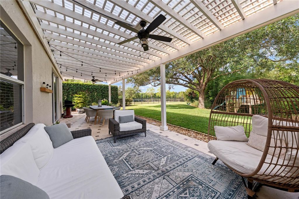 Image 55 of property listing at 14967 HAWKSMOOR RUN CIRCLE, Orlando, FL 32828