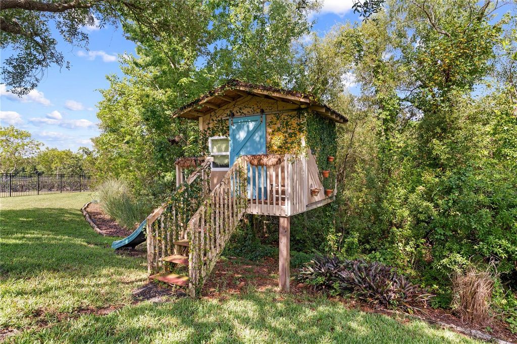 Image 57 of property listing at 14967 HAWKSMOOR RUN CIRCLE, Orlando, FL 32828