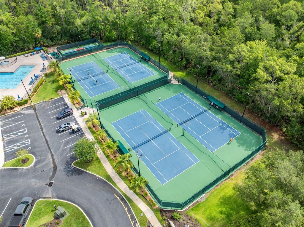 Image 7 of property listing at 14967 HAWKSMOOR RUN CIRCLE, Orlando, FL 32828