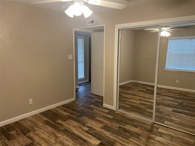 3916 Longmeadow Way, Fort Worth, TX 76133