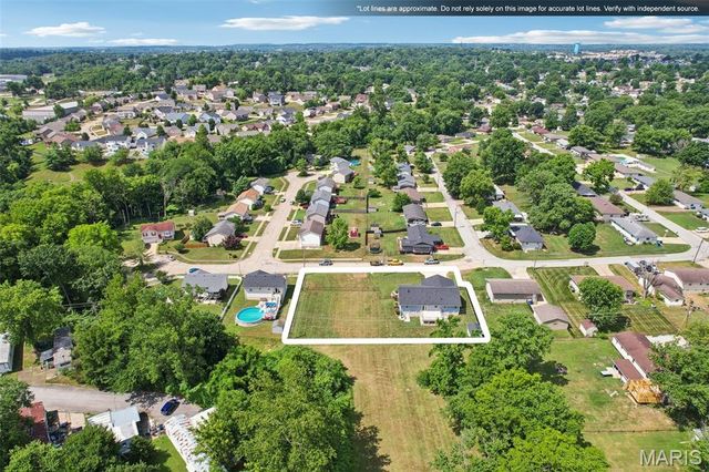 2434 Shady Drive, Arnold, MO 63010