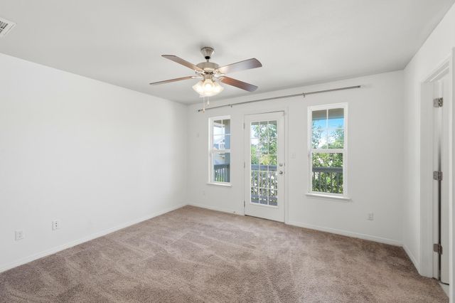 714 Stampede RD, San Marcos, TX 78666