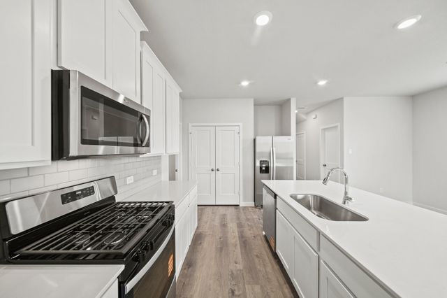 1116 Independence Avenue, Bay City, TX 77414