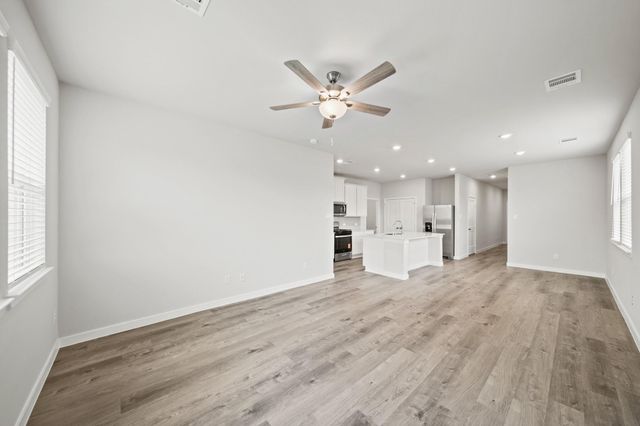 1116 Independence Avenue, Bay City, TX 77414