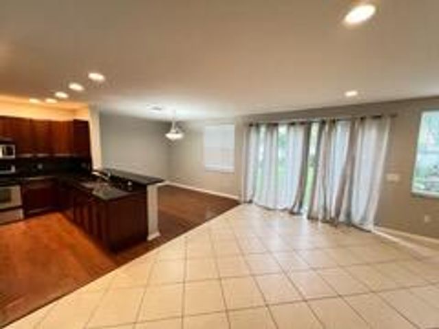 9142 Dupont Place, Wellington, FL 33414