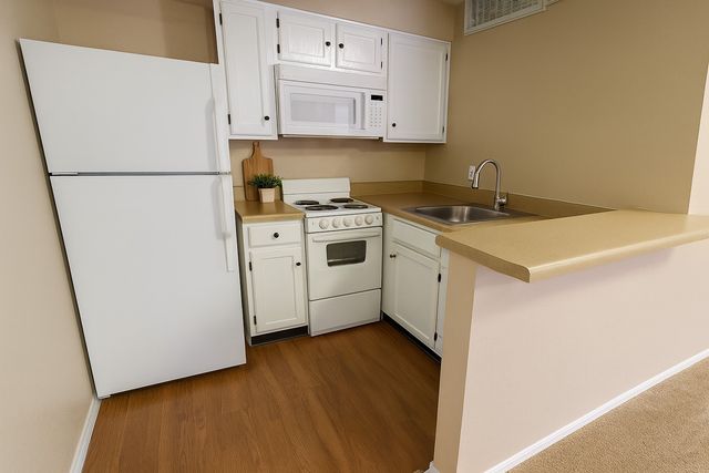 9823 Walnut Street 307, Dallas, TX 75243