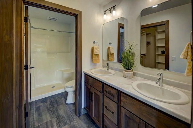 1594 SAGE CROSSING, Oshkosh, WI 54904