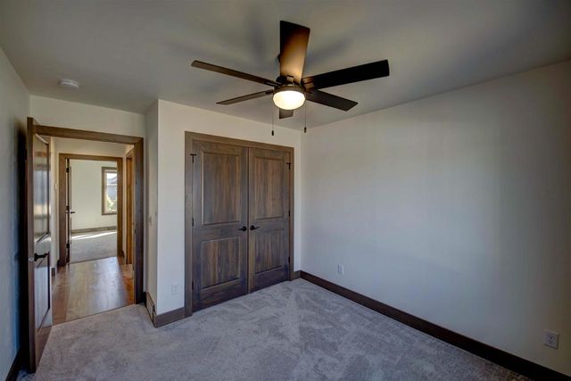 1594 SAGE CROSSING, Oshkosh, WI 54904