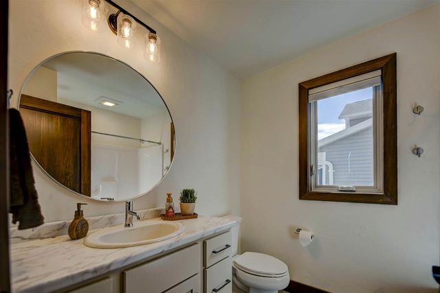 1594 SAGE CROSSING, Oshkosh, WI 54904