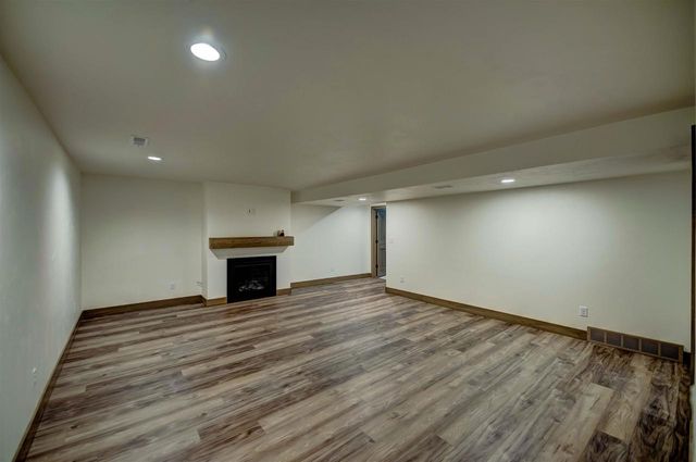 1594 SAGE CROSSING, Oshkosh, WI 54904