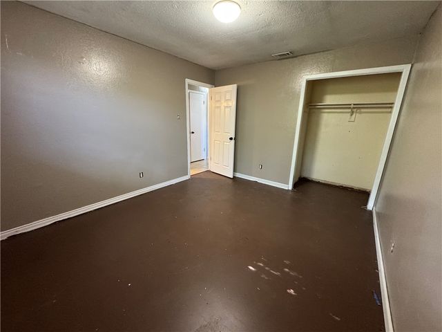 5929 Parkview Dr, Corpus Christi, TX 78415