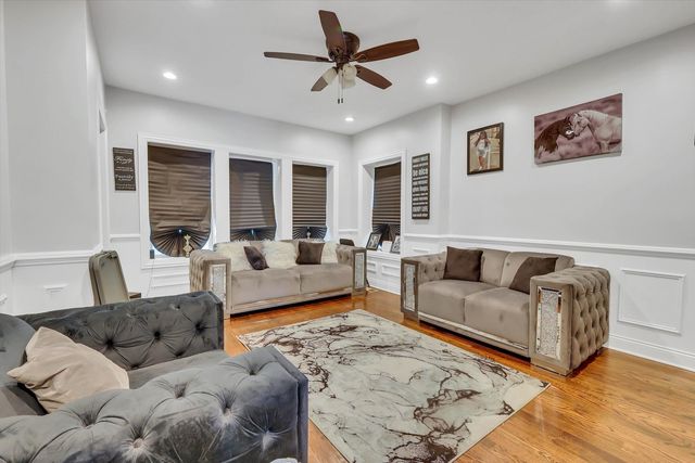 7807 S Evans Avenue, Chicago, IL 60619