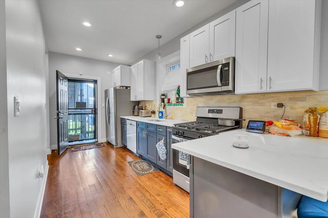 7807 S Evans Avenue, Chicago, IL 60619