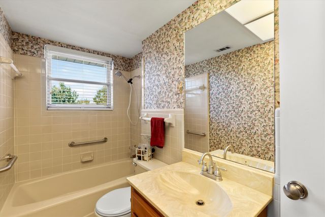 1013 Bandera Lane, Garland, TX 75040