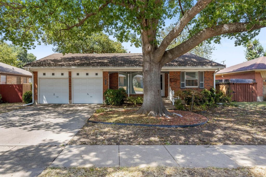 1013 Bandera Lane, Garland, TX 75040