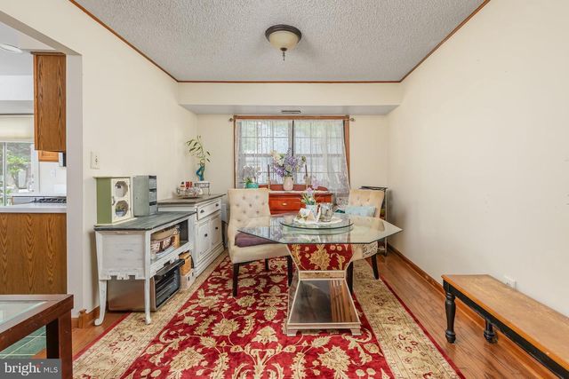 18 INNSBRUCK DR, Sicklerville, NJ 08081