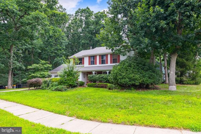 18 INNSBRUCK DR, Sicklerville, NJ 08081