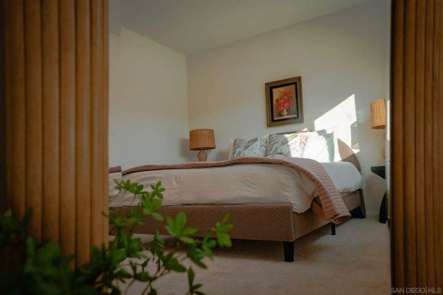 9404 Carlton Oaks Dr D, Santee, CA 92071