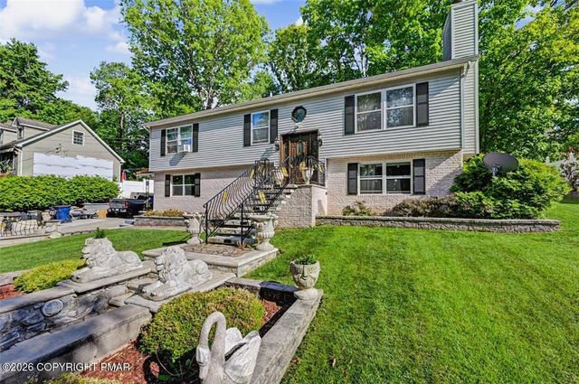 Crocus Drive, Smithfield Twp, PA 18301