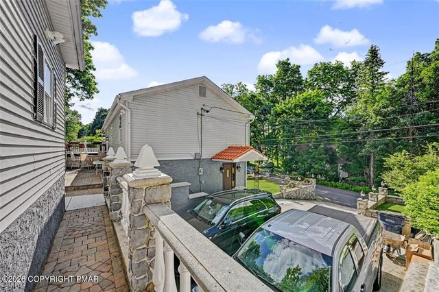 Crocus Drive, Smithfield Twp, PA 18301