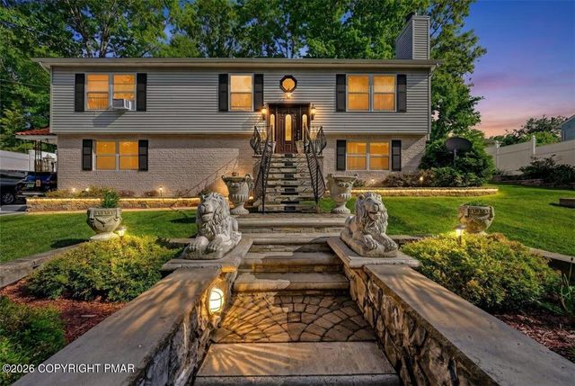 Crocus Drive, Smithfield Twp, PA 18301