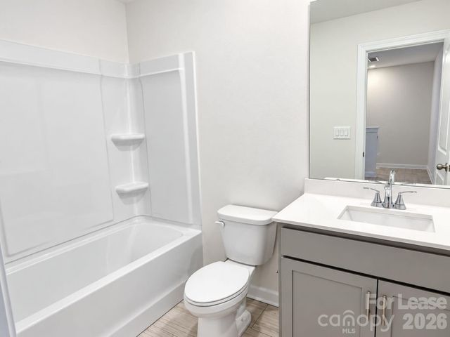9024 Foggy Brook Loop, Charlotte, NC 28216
