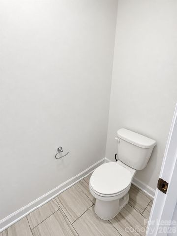 9024 Foggy Brook Loop, Charlotte, NC 28216